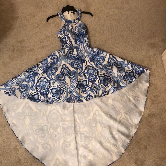 Beautiful hi low dress for a cocktail party - Picture 5 of 6